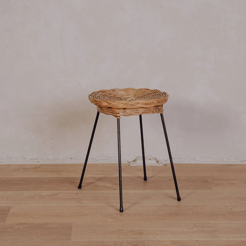 Tabouret tressé